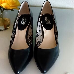Black Women's Pumps